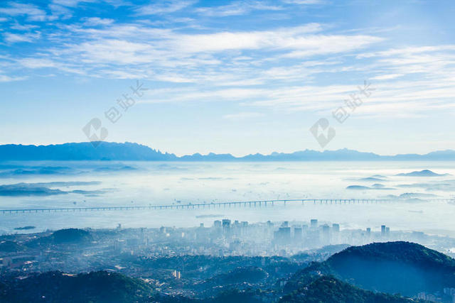 摄影自然被云层笼罩的迷雾背景图片