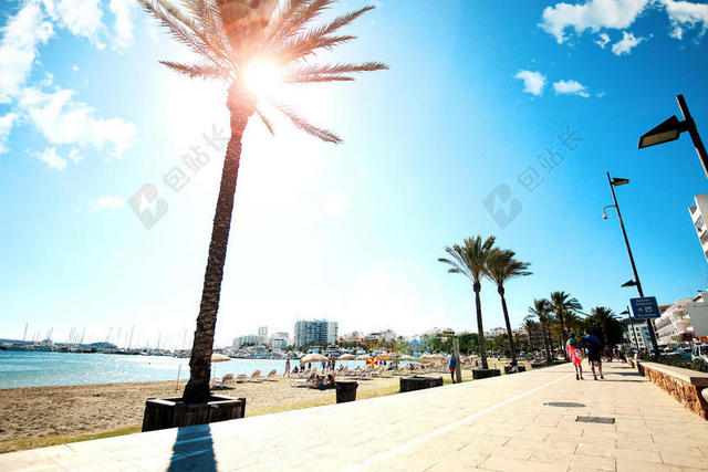 海滩 - 云 - 海洋 - 人 - 沙 - 道路 - 夏天 - 大海 - 沙滩 - 天空