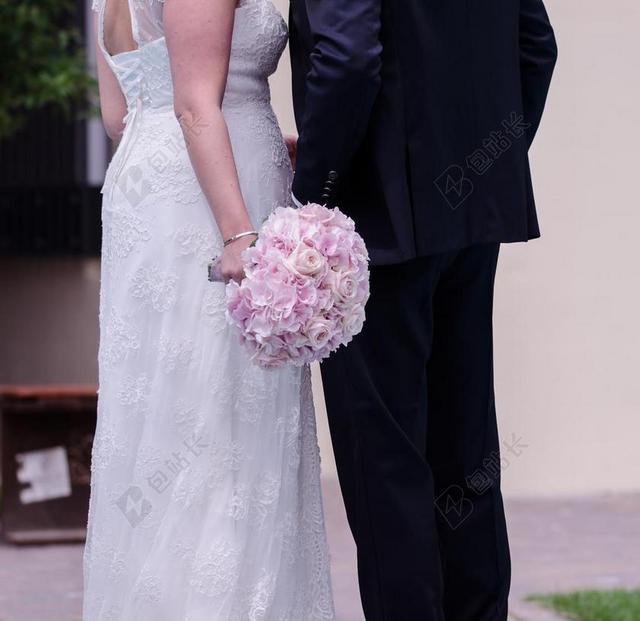 户外婚纱结婚浪漫婚礼绣球男女背景图片