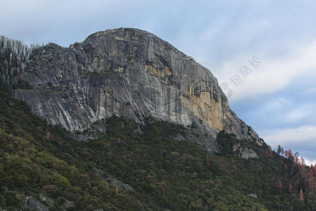 悬崖 - 森林 - 小山 - 景观 - 山 - 风景 - 山 - 旅游 - 夏天 - 森林