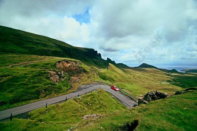 绿色户外自然景观草地草坪道路街道背景图片