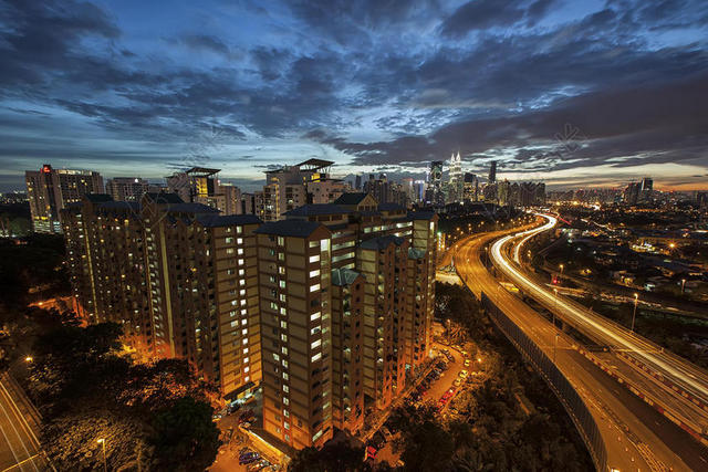 建筑学 - 桥 - 建筑 - 汽车 - 城市 - 建筑物 - 城市 - 夜晚 - 道路