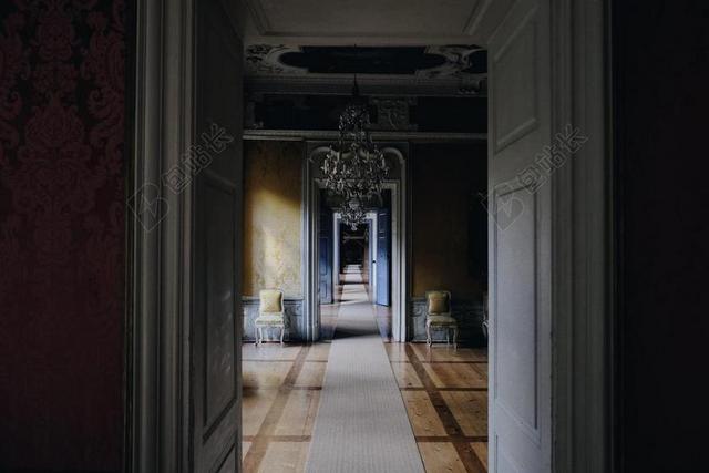 建筑学 - 建筑 - 吊灯 - 门 - 走廊 - 建筑物