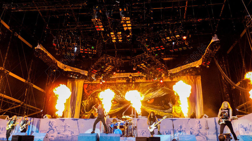 乐队音乐会节日火焰聚会背景图片