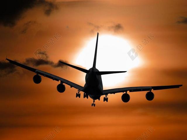 飞机航空航班日落黄昏天空背景图片