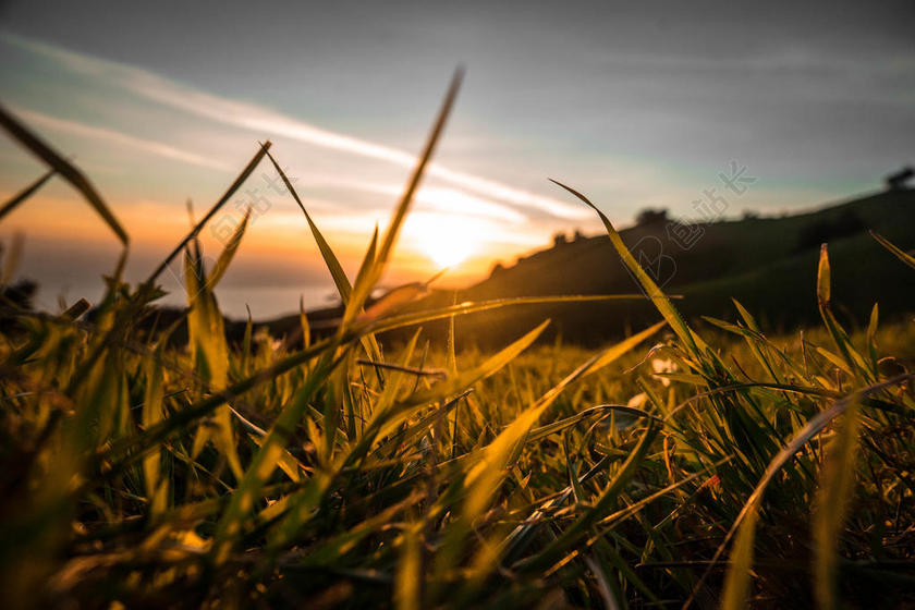 草天空太阳日出日落光线背景图片