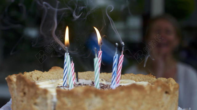 现代生日聚会餐饮生日聚餐广告背景图片