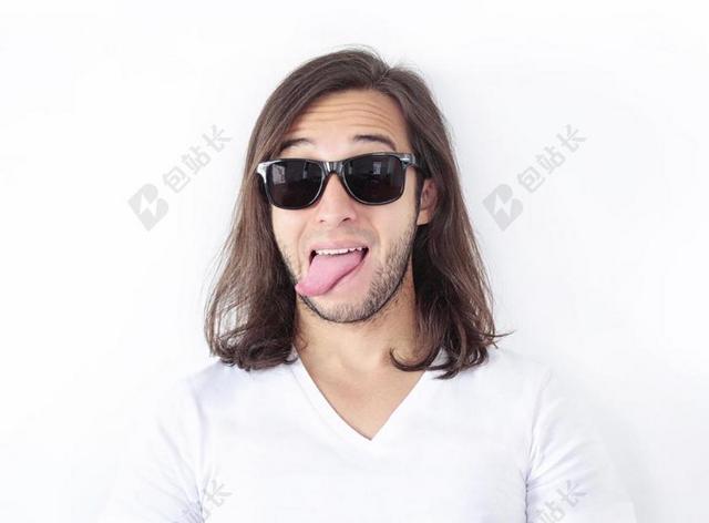广告简约伸舌头的男人背景图片