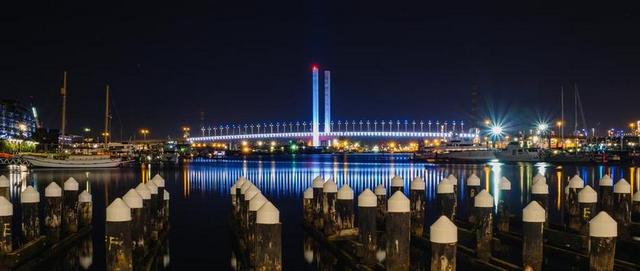 船 - 桥 - 码头 - 港 - 港湾 - 夜晚