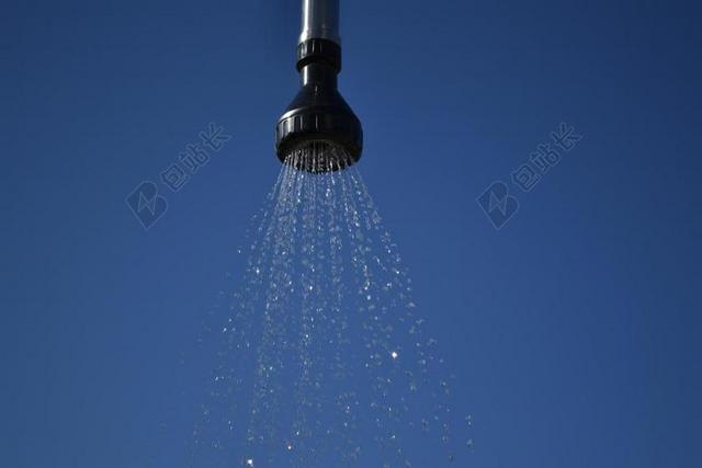 淋浴 水