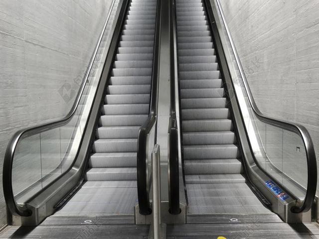 自动扶梯 崛起 顶部 助爬器 运动 技术 地铁 新城 向上