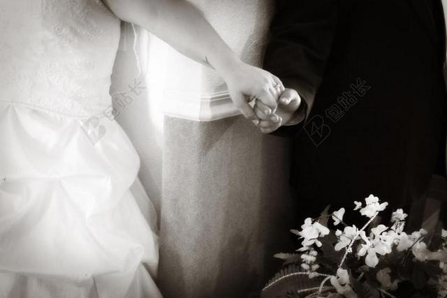 黑色婚庆浪漫相握的手婚礼背景图片