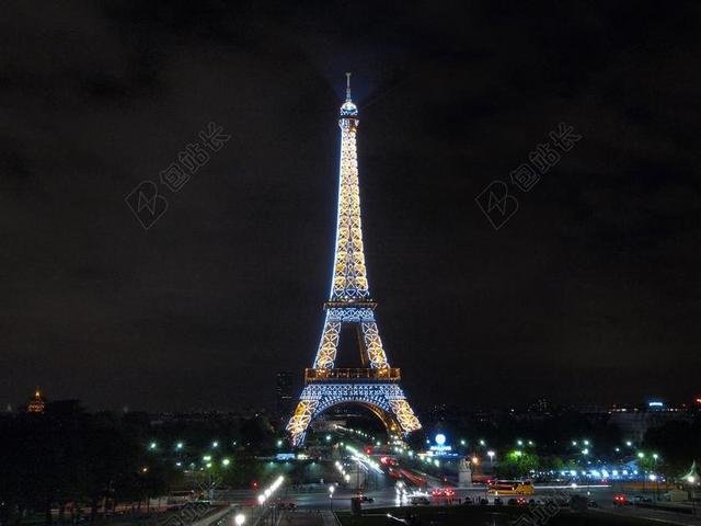 旅游景点著名景观法国埃菲尔铁塔夜景灯光背景图片