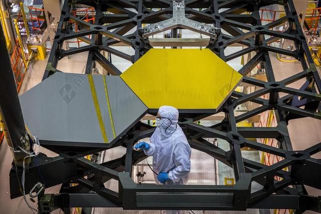 彩色建造科技精密工厂内正在施工的工人建造工人工厂背景图片