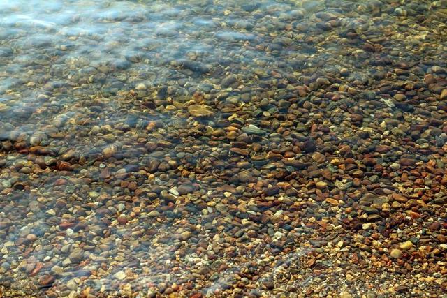 水 卵石 石头 镜像 鹅卵石 砾石 海滩