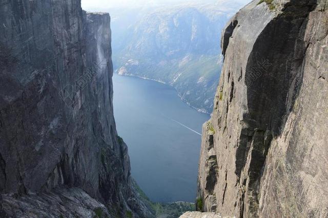 挪威 谢拉格山 LYSEBOTN 峡湾 性质 斯堪的纳维亚半岛