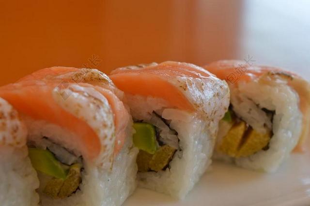 寿司 三文鱼 海鲜 鱼 日本 食品 餐 美食 水稻 滚