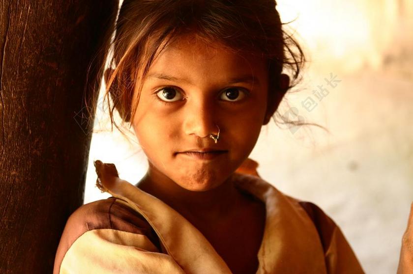 黄色人物时尚小女孩儿童摄影人物背景图片