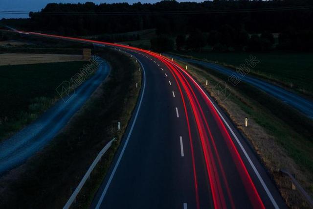 尾灯 夜 交通 汽车 示踪剂 聚光灯 长时间曝光 运动 路