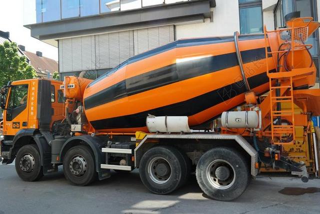混凝土搅拌机 混凝土搅拌车 车辆 建设工作 混凝土 网站 卡车