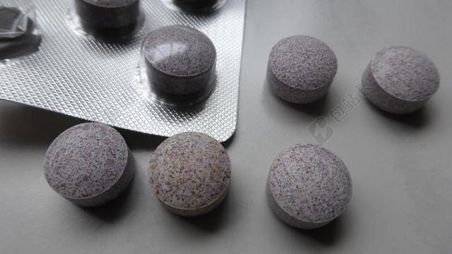 医疗灰色的药片背景图片