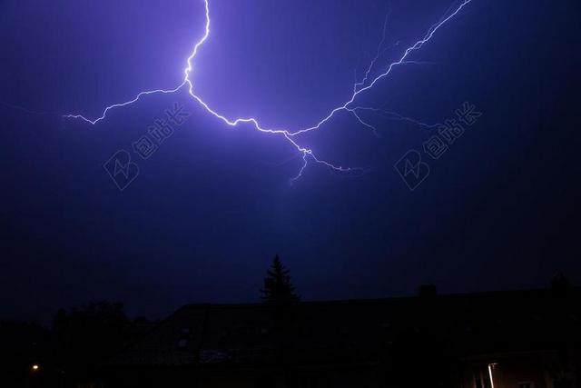 闪光 雷暴 夏天雷雨 转寄