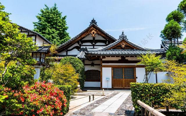 绿色建筑浪漫日式和风田园陈旧背景图片