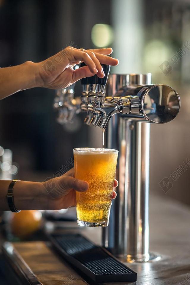 啤酒 浇筑 茶点 酒吧 餐厅