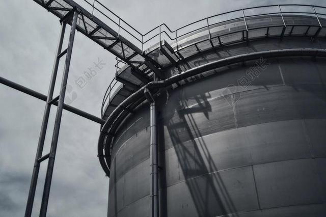 钢制结构 走道 栏杆 扶手 存储罐 工程 巨大 建设 钢