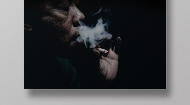简约黑色公益慈善禁毒吸毒噬尽万古枯海报