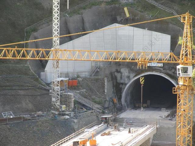 隧道施工现场 高速铁路线 MASSERBERG 冰