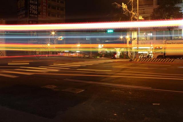 夜景 燈光 街道 車流 慢快門