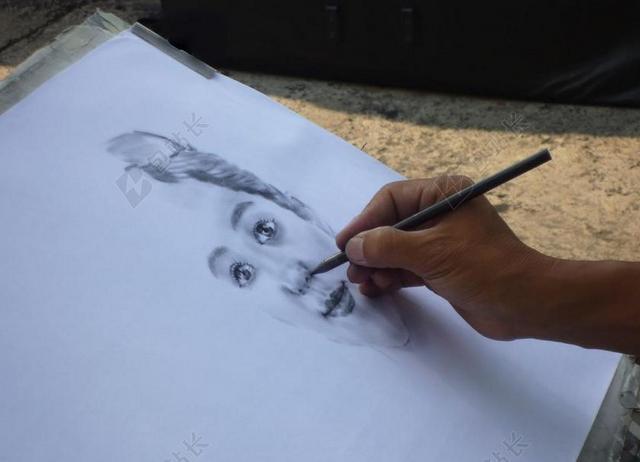 人特写画素描的手背景图片