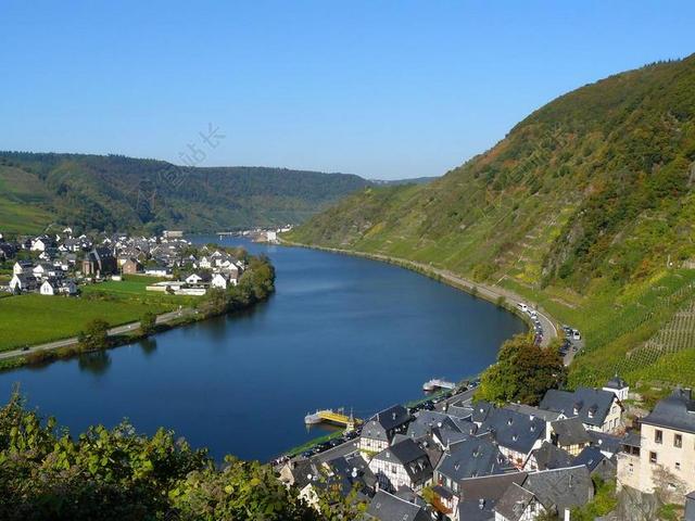 MOSEL 河 资讯 SCHIEFERDAECHER 折弯 葡萄园