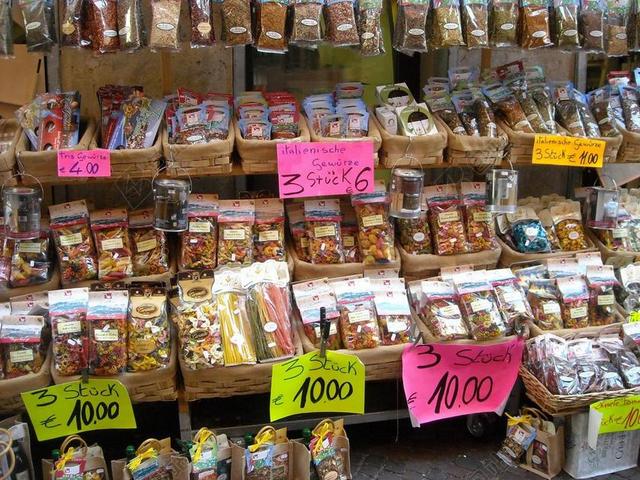 商场商场里繁多的香料背景图片