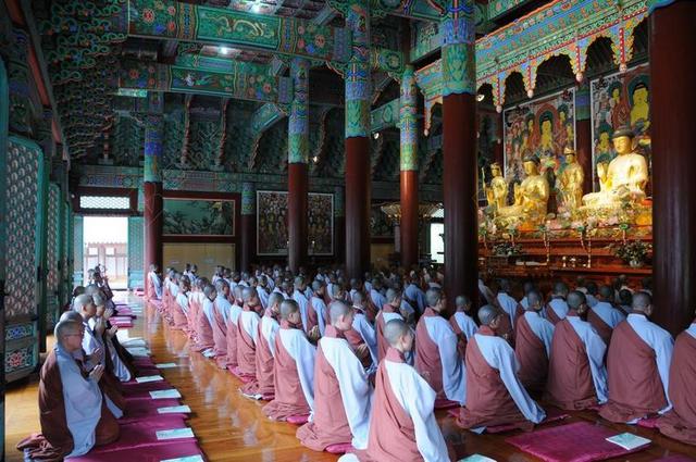 佛教 佛 寺 大韩民国 UNMUNSA 僧 祷告 诵经