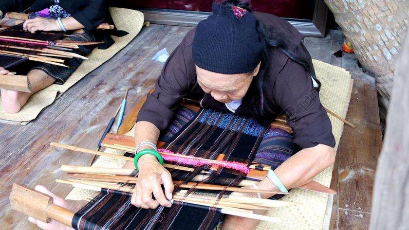 海南島 國寶 原住民 紡織 人像 古風 文化