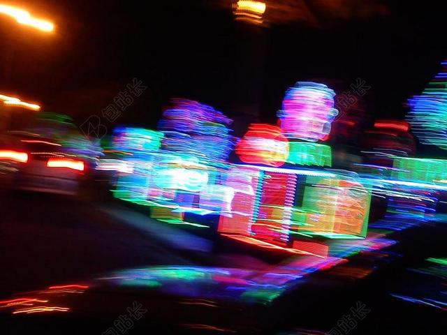 摄影朦胧摇摆的的灯光背景图片