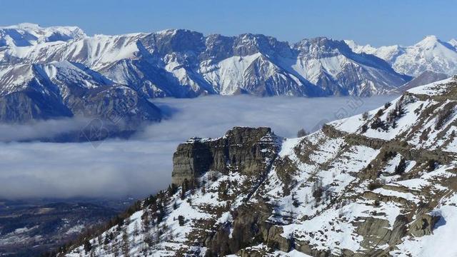 景观 冬天 冬天风景 性质 山 雪 天空 云 阿尔卑斯山