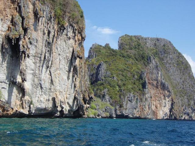 悬崖 急倾斜 高 山 岩 洛基 水 蓝色 海 海洋 热带