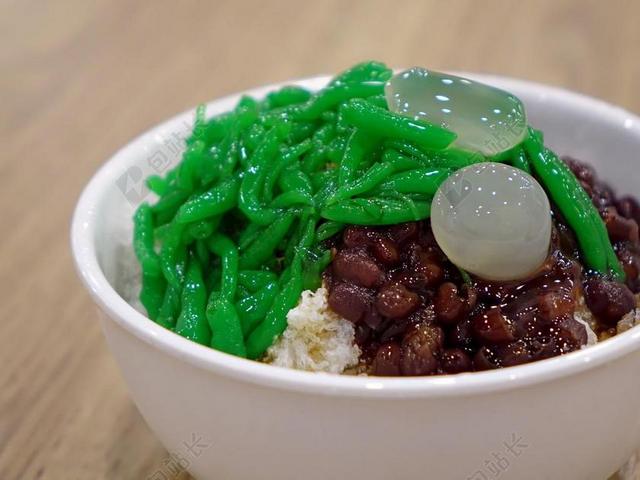 CENDOL 甜点 冷 冰 新加坡 多彩 美味 甜 椰奶