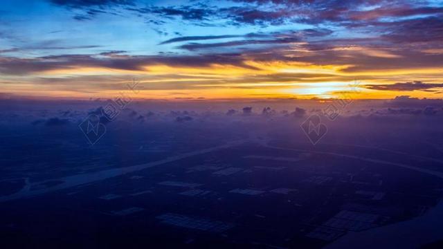 自然金色的美丽夕阳背景图片