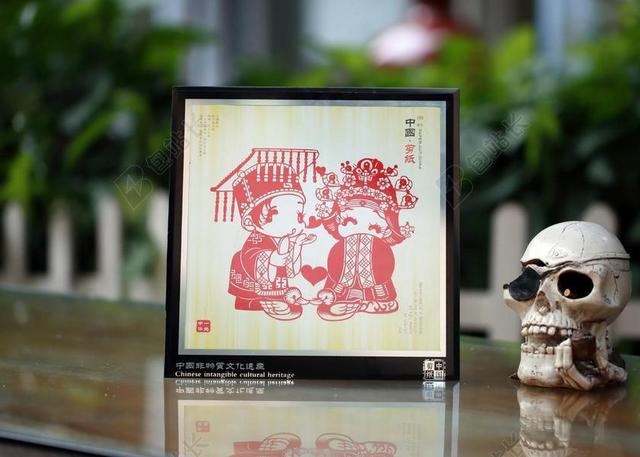 艺术传统中国红色婚礼剪纸背景图片
