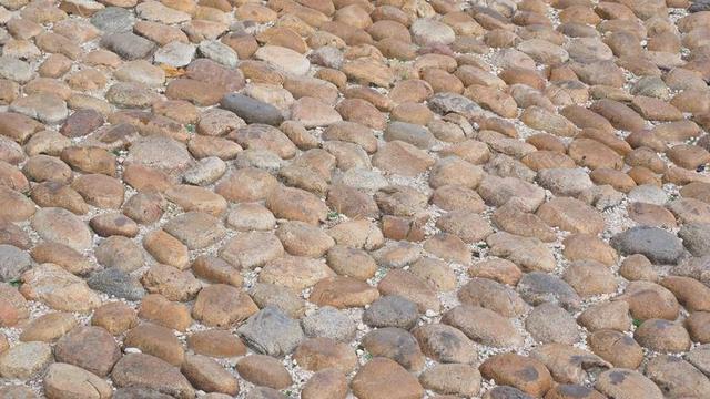 鹅卵石 路 离 读石头铺路 圆石 头状的石头 猫头膏药