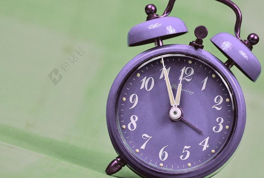 广告清新闹钟背景图片