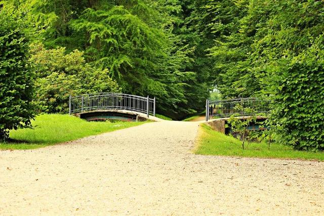 桥 公园 布施帕希姆 城堡公园 SCHLOSSGARTEN 砾石路