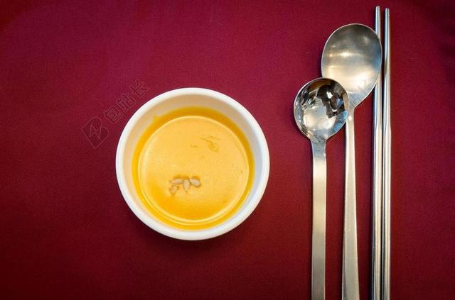 表 汤 朝鲜语 传统的 勺子 筷子 红色 食品 碗 餐