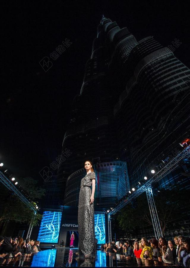 时装秀 时尚 走秀 模型 女性 风格 连衣裙 女子 衣服