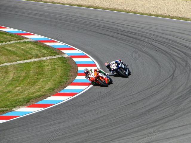 MAX BIAGGI MARCO MELANDRI 赛车 比赛
