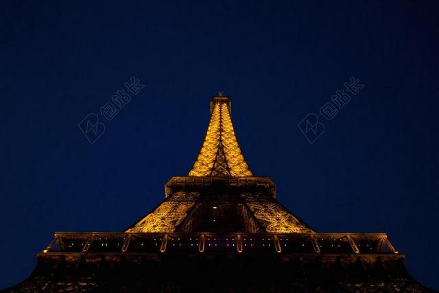 夜景黄色建筑巴黎铁塔背景图片